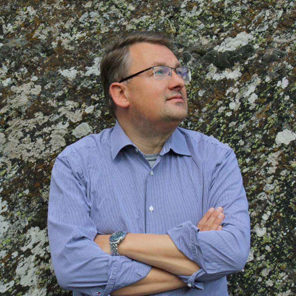 Prof. Dr. Ayelt Komus